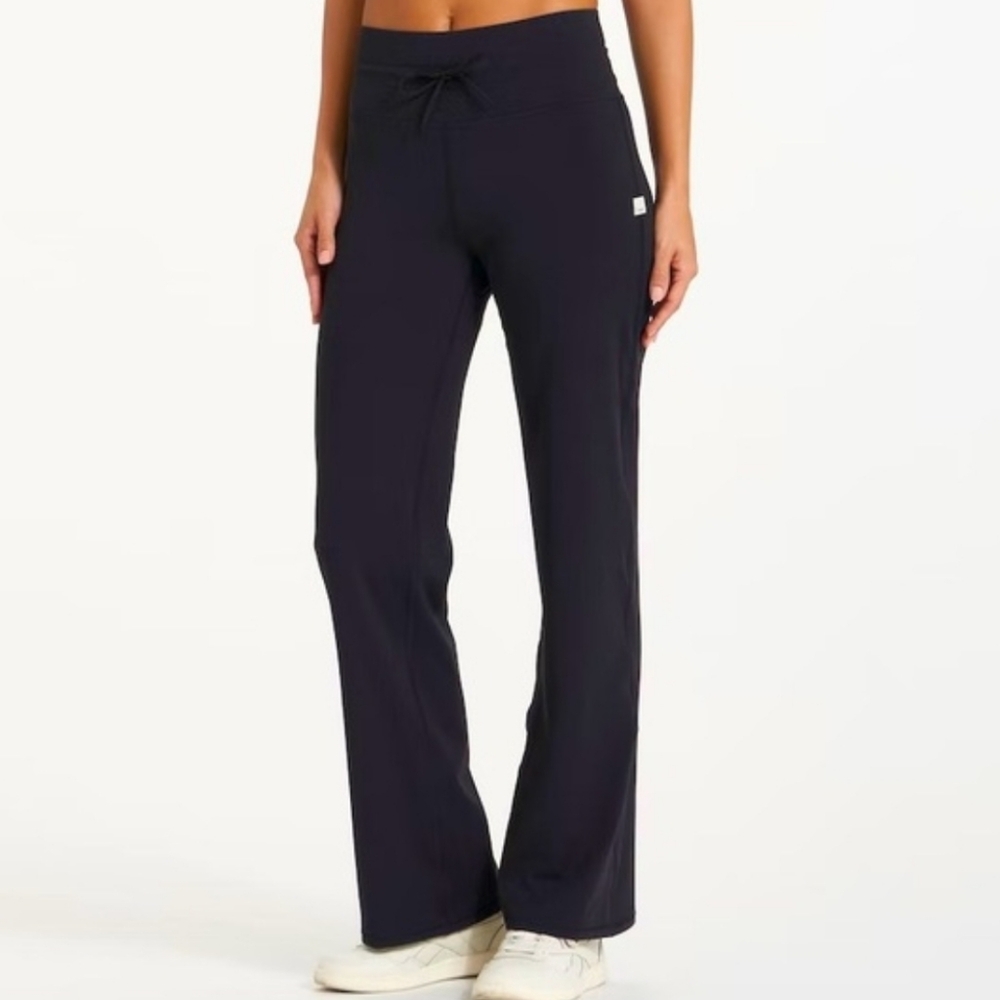 Vuori Daily Wideleg Pant